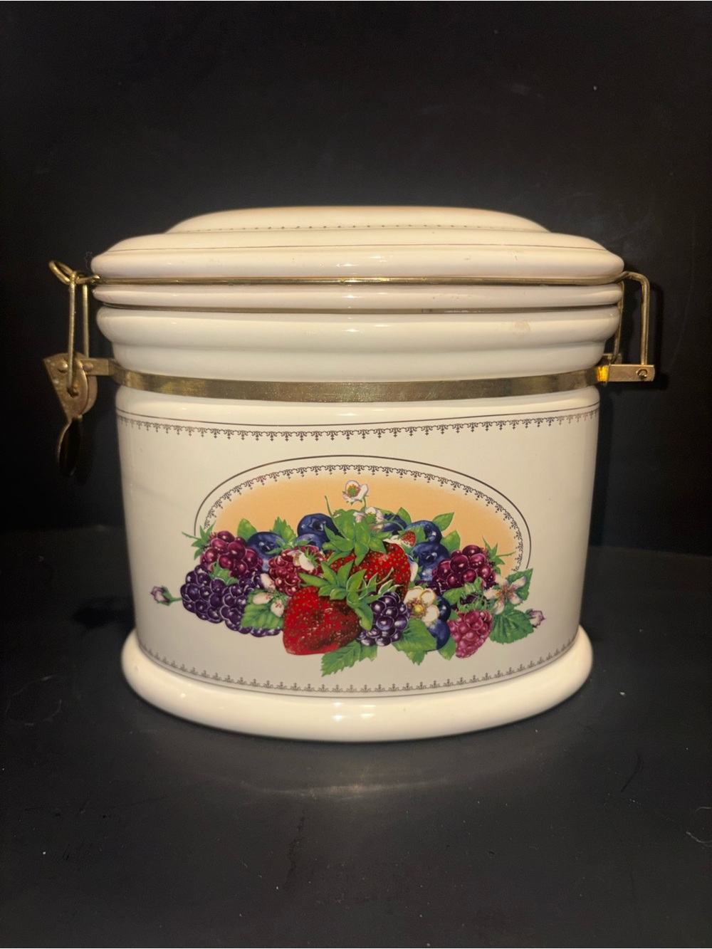 Vintage Knott’s Berry Farm Canister
